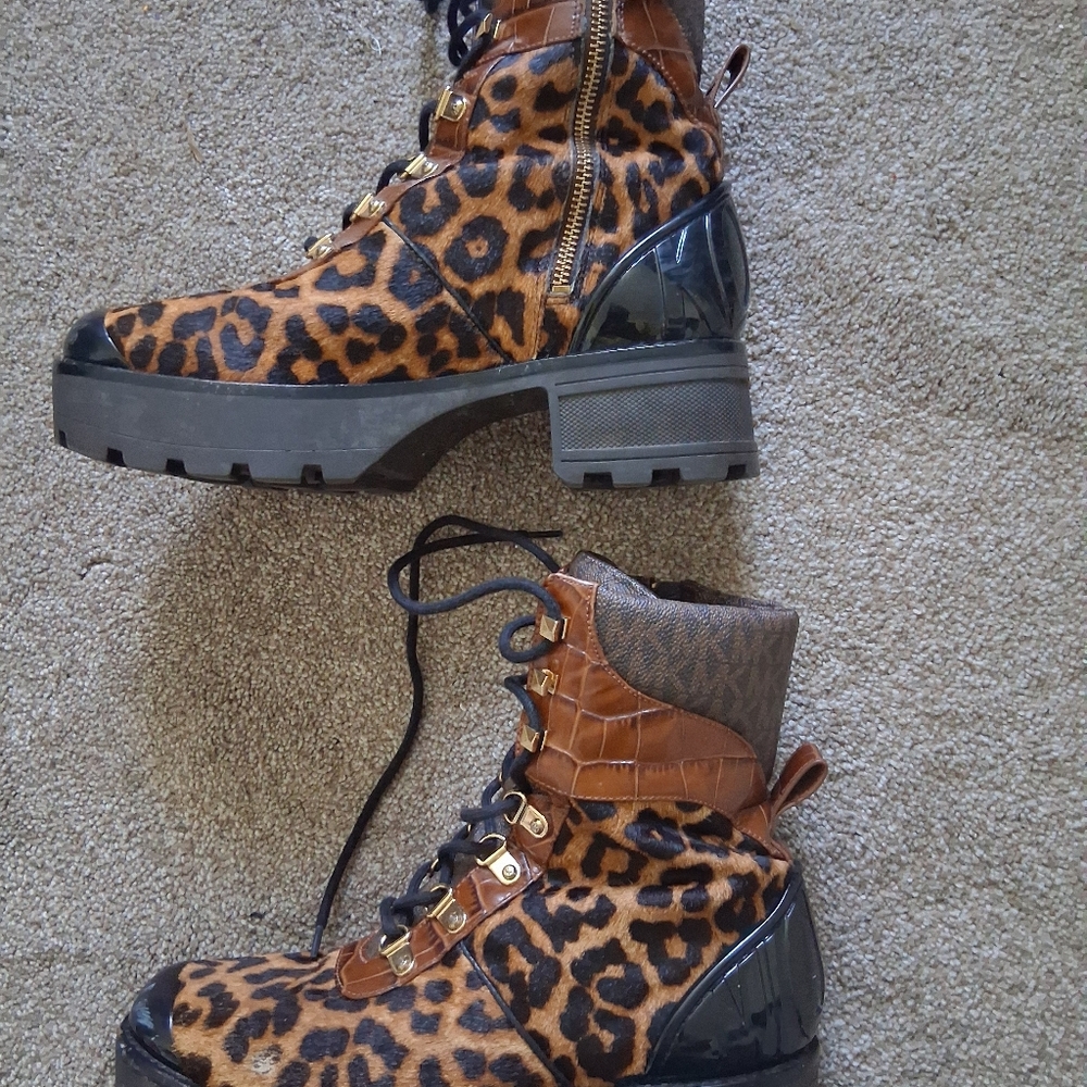 michael kors mixed media Calf Hair Combat Boots Women's 8.5